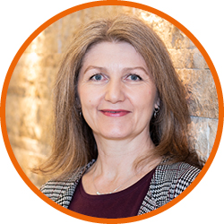 Gisela Schuster, Ansprechpartnerin für gewerbliche Ausbildung bei KLEBL